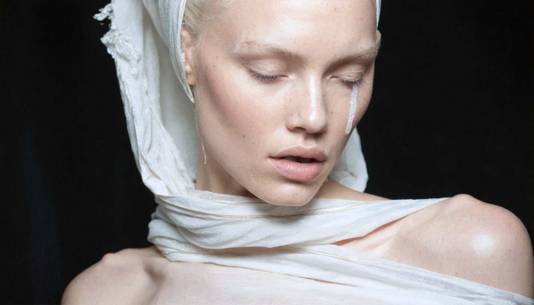 GNTM’s Makeover Madness: Tears, Scissors, and Draped Dreams