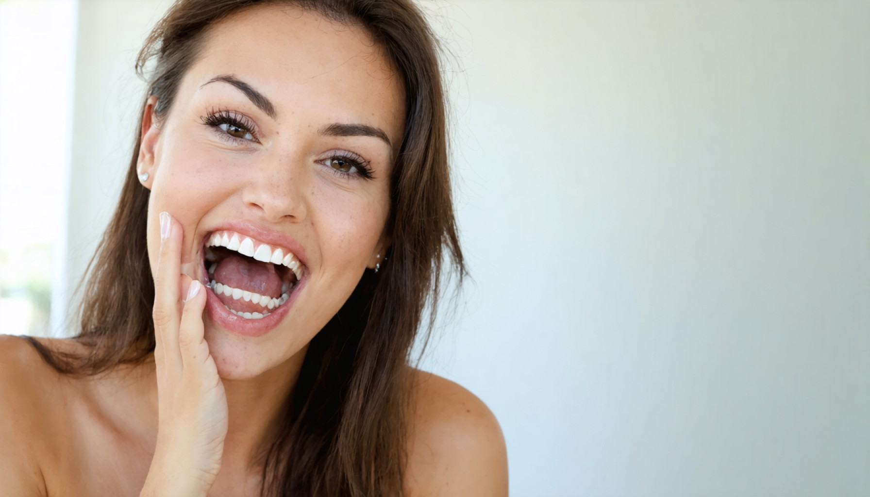 When Wedding Prep Turns Wacky: A Bride-To-Be and Her 97p Veneers Adventure
